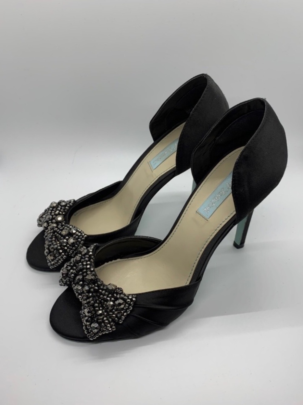 Betsey Johnson SB-Gown Black Satin Heels size 9M (NIB/Excellent Condition)
